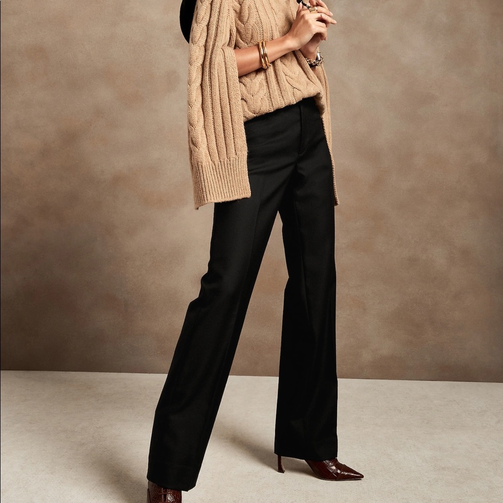 BANANA REPUBLIC Straight Italian Wool Pant